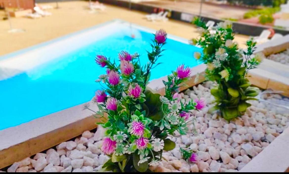 Los Seres - Relaxing Apartment With Pool لوس كريستيانوس المظهر الخارجي الصورة