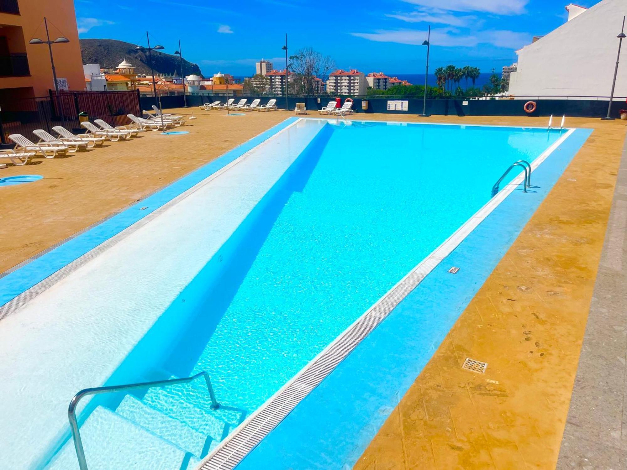 Los Seres - Relaxing Apartment With Pool لوس كريستيانوس المظهر الخارجي الصورة
